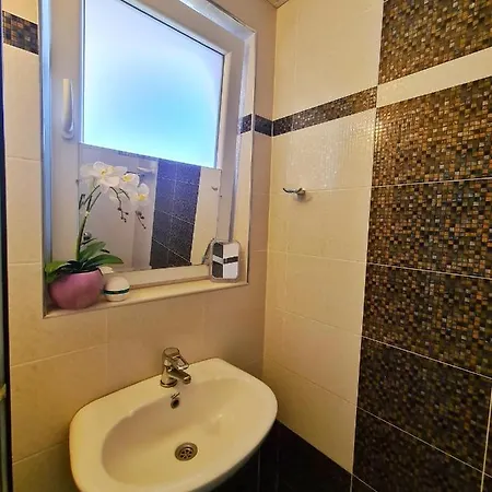 House Black Sea * ابزور