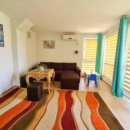 House Black Sea شقة *