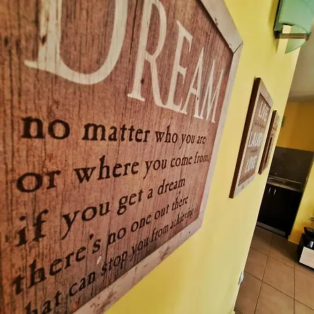 House Black Sea شقة ابزور