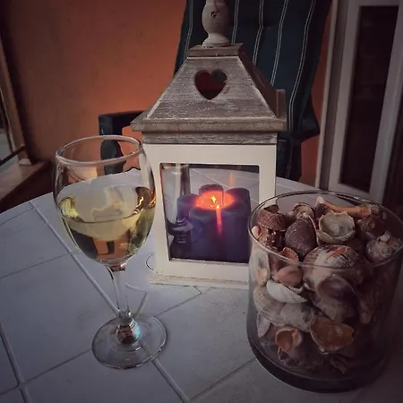 House Black Sea شقة ابزور